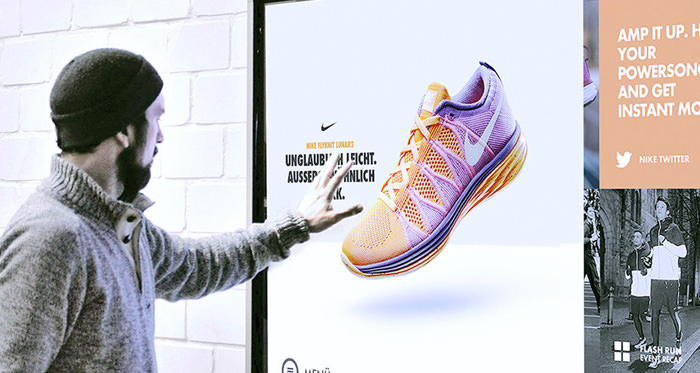 Digital signage for cms